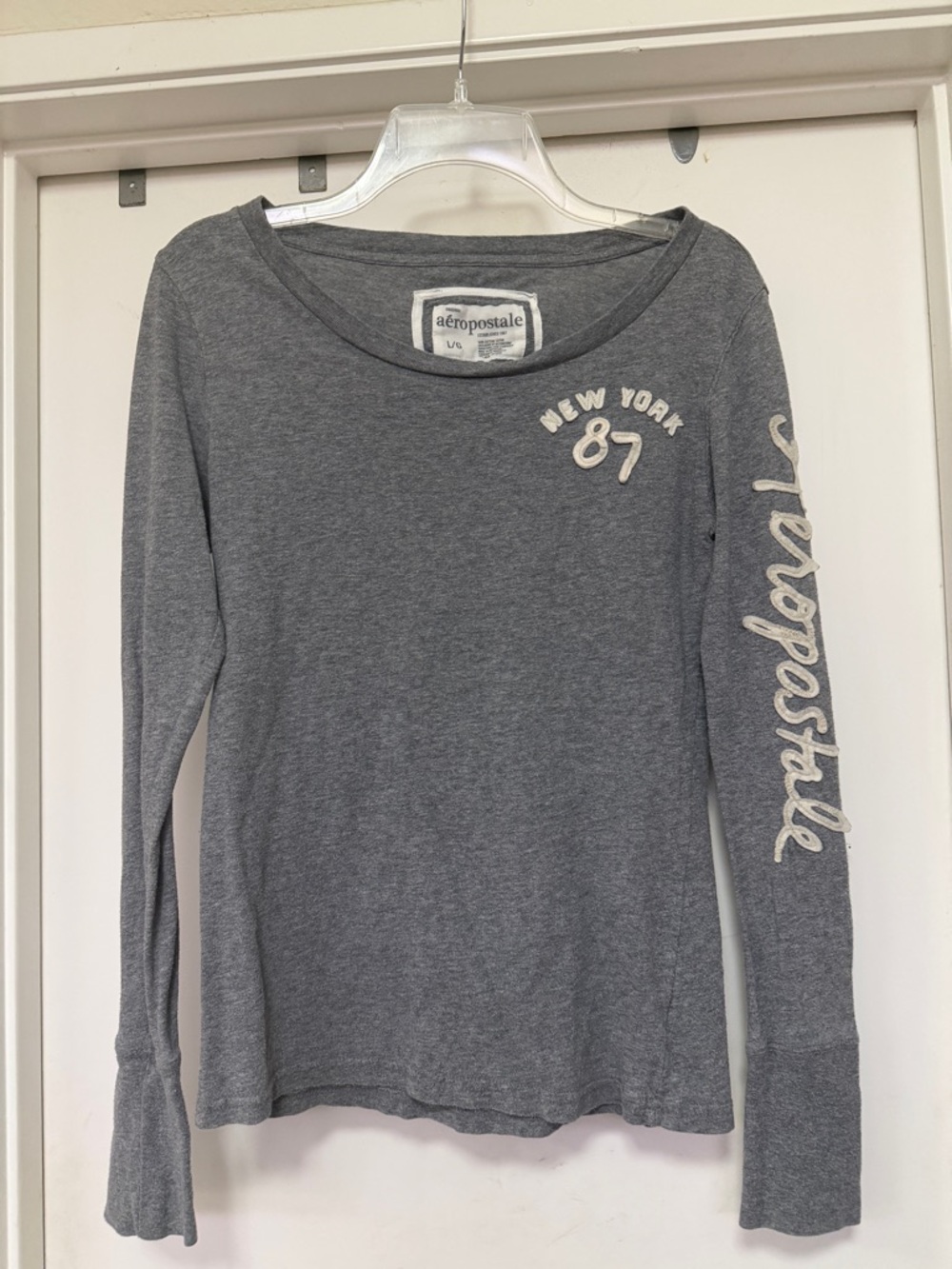 Aeropostale 2016 long sleeve New York 87 gray tshirt - size L